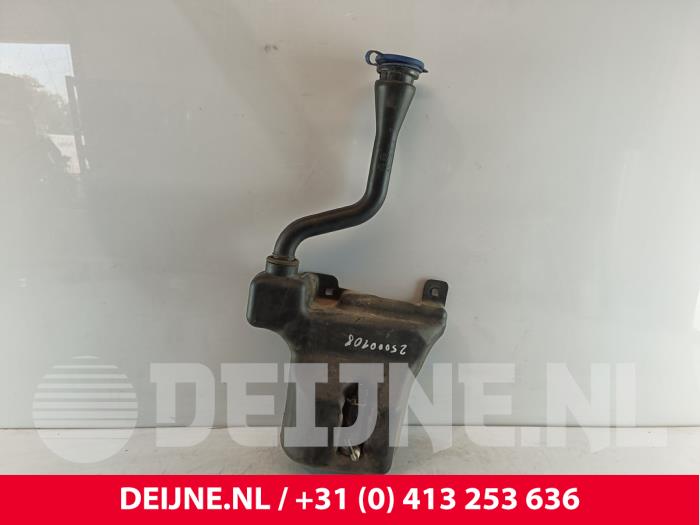 Mercedes Vito Scheibensprühertank vorne O257640
