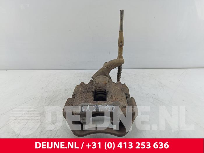 Iveco Daily Remklauw (Tang) links-achter O257694