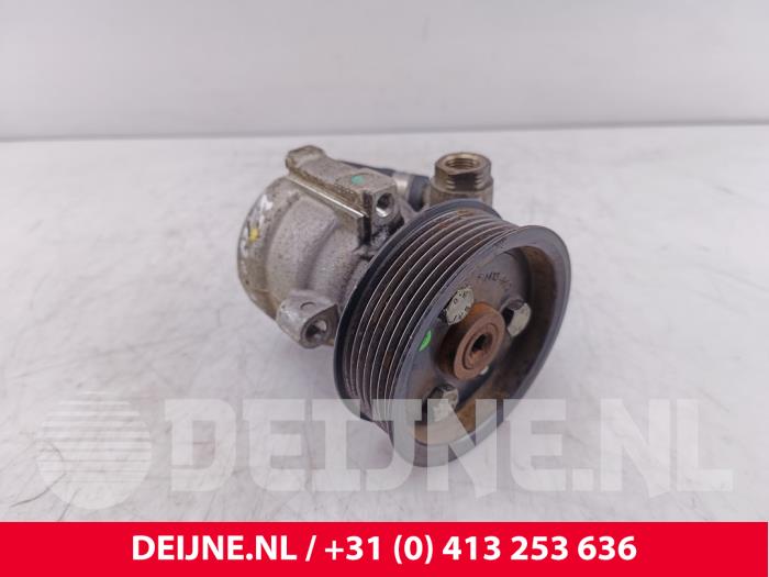 Gebruikte Servopomp Iveco New Daily IV 29L10 Prijs € 36,30 Inclusief btw aangeboden door van Deijne Onderdelen Uden B.V.
