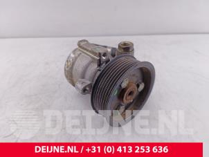 Gebruikte Stuurpomp Iveco New Daily IV 29L10 Prijs € 36,30 Inclusief btw aangeboden door van Deijne Onderdelen Uden B.V.