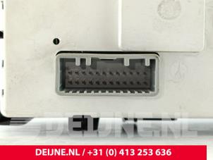 Renault Master Display Interieur O257805 foto 3