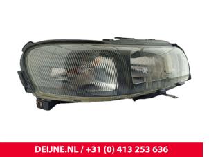Volvo V70 Scheinwerfer rechts O257777 foto 2