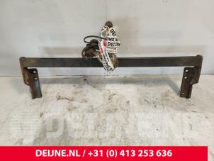 Gebruikte Trekhaak Volvo V70 (SW) 2.3 T5 20V Prijs € 75,00 Margeregeling aangeboden door van Deijne Onderdelen Uden B.V.