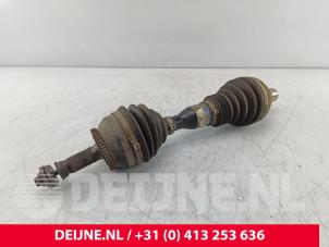 Gebruikte Aandrijfas links-voor Volvo XC90 I 2.9 T6 24V Prijs € 125,00 Margeregeling aangeboden door van Deijne Onderdelen Uden B.V.