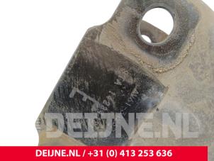 Volvo V40 Front lower wishbone, right O257987 photo 3