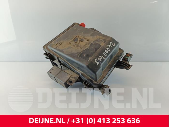 Opel Vivaro Zekeringkast O258035