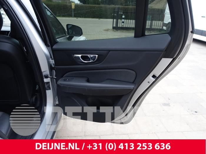 Volvo V60 Türverkleidung 4-türig rechts hinten O258153