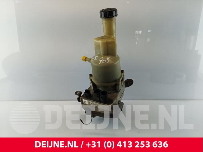 Gebruikte Pomp Servo Opel Vivaro 1.5 CDTI 102 Prijs € 363,00 Inclusief btw aangeboden door van Deijne Onderdelen Uden B.V.