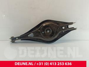 Lynk & Co 01 Rear spring retainer, right O258273 photo 2