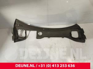 Volvo V60 Cowl top grille O258297 photo 3