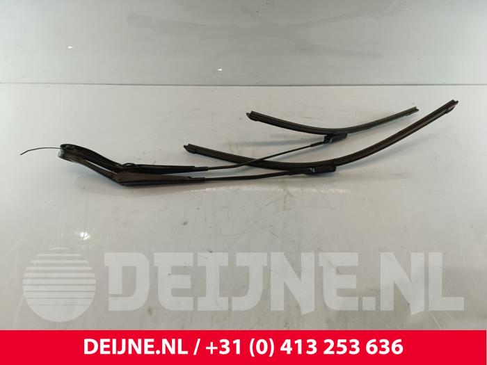 Volvo V60 Scheibenwischerarm vorne O258340