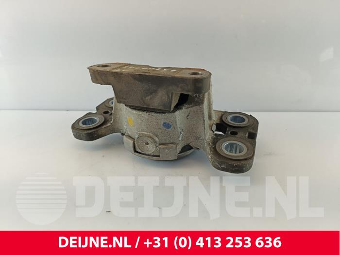Gebruikte Motorrubber Volvo V70 (BW) 2.5 T 20V Prijs € 20,00 Margeregeling aangeboden door van Deijne Onderdelen Uden B.V.
