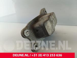 Volvo V60 Engine mount O258368 photo 3