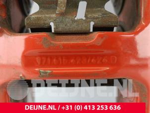 Porsche Panamera Rear brake calliper, right O258504 photo 4