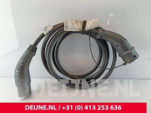 Porsche Taycan Oplaadkabel elektrische auto O258506 foto 2