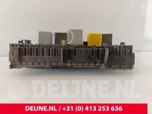 Mercedes Vito Fuse box O258521 photo 3