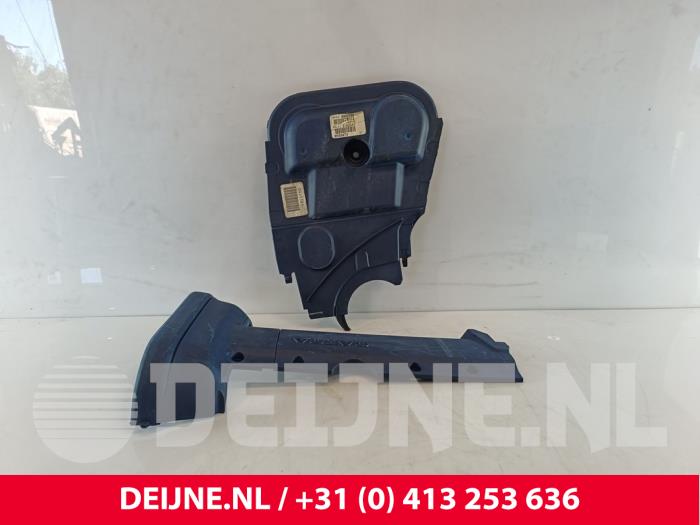 Gebruikte Distributiedeksel Volvo V70 (SW) 2.5 R Turbo 20V Prijs € 100,00 Margeregeling aangeboden door van Deijne Onderdelen Uden B.V.