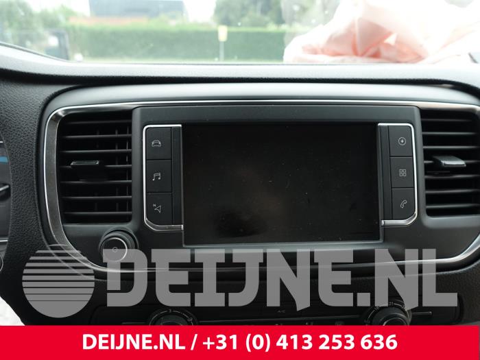 Toyota Pro-Ace Displays Multi Media Anzeige O258624