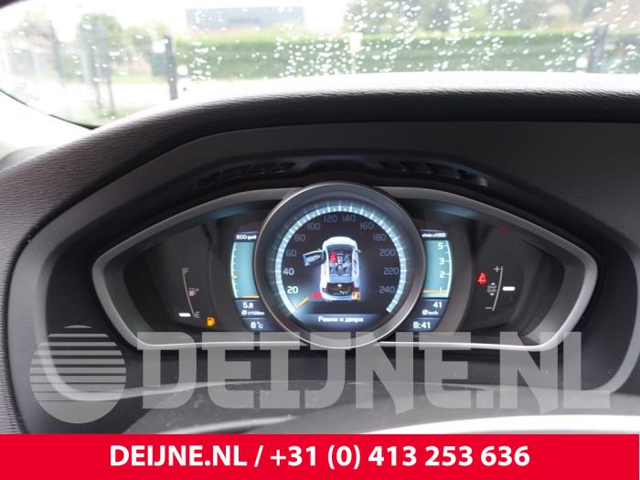 Volvo V40 Tacho - Kombiinstrument KM O258770