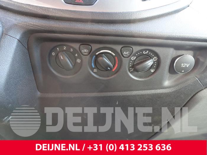 Ford Transit Kachel Bedieningspaneel O258935