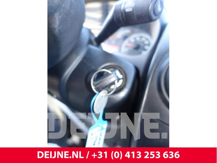 Peugeot Bipper Ignition lock + key O259092