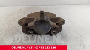 Mitsubishi Canter Remklauw (Tang) links-achter O259307 foto 3