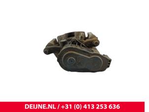 BYD Atto 3 Remklauw (Tang) links-achter O259398 foto 3