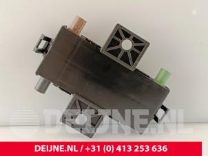 Mercedes Vito Antenna Amplifier O259475 photo 2