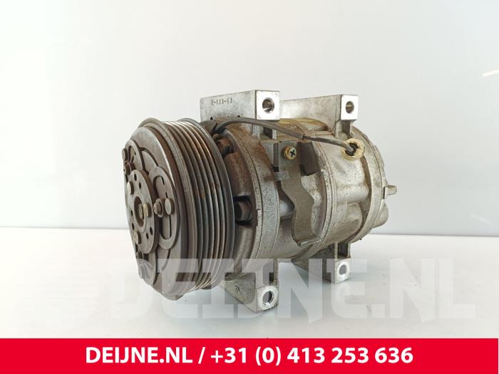 Gebruikte Aircopomp Volvo S40 (VS) 2.0 16V Prijs € 35,00 Margeregeling aangeboden door van Deijne Onderdelen Uden B.V.