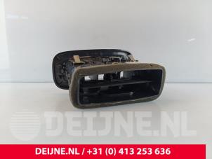 Volvo XC40 Luchtrooster Dashboard O259602 foto 2