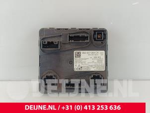 Gebruikte Module Bodycontrol Porsche Taycan (Y1A) 4S Prijs € 242,00 Inclusief btw aangeboden door van Deijne Onderdelen Uden B.V.