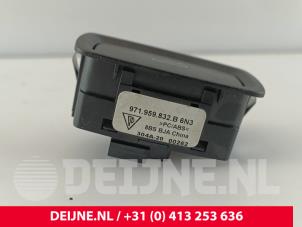 Porsche Taycan Schalter Heckklappe O259611 foto 2