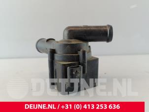 Volvo XC40 Additional water pump O259630 photo 2