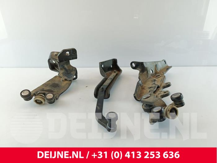 Fiat Doblo Sliding door roller, right O259789