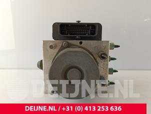 Tesla Model S ABS pump O259805 photo 3