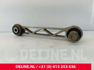 Tesla Model S Querlenker oben rechts hinten O259829 foto 2