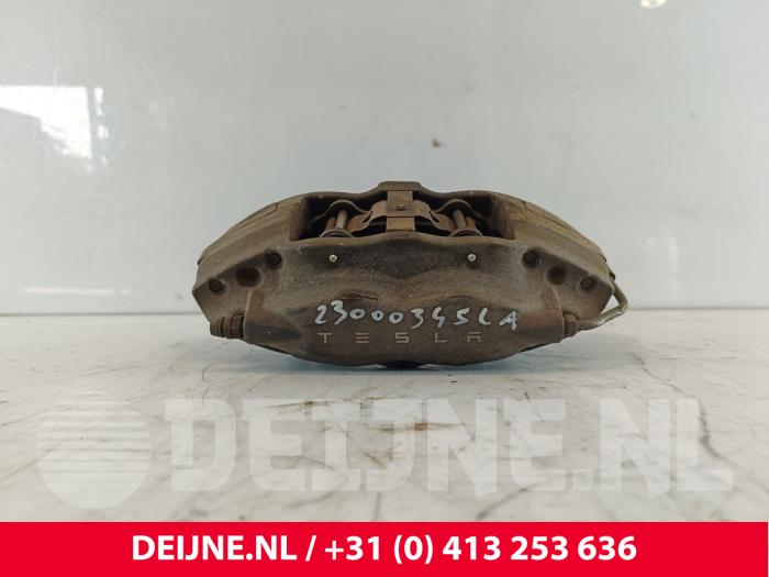 Tesla Model S Remklauw (Tang) links-achter O259866