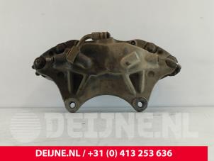Tesla Model S Front brake calliper, right O259868 photo 3