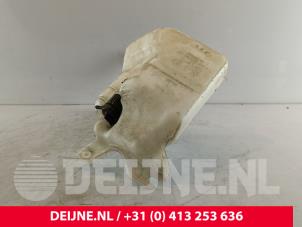 Tesla Model S Scheibensprühertank vorne O259870 foto 3