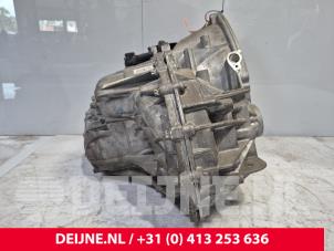 Renault Trafic Gearbox O259989 photo 3