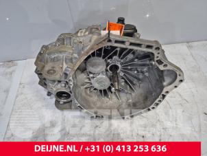 Renault Trafic Gearbox O259989 photo 2