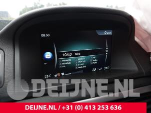 Gebruikte Display Interieur Volvo V70 (BW) 2.0 D3 16V Prijs op aanvraag aangeboden door van Deijne Onderdelen Uden B.V.