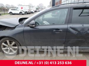Volvo V70 Tür 4-türig links vorne O260034 foto 2