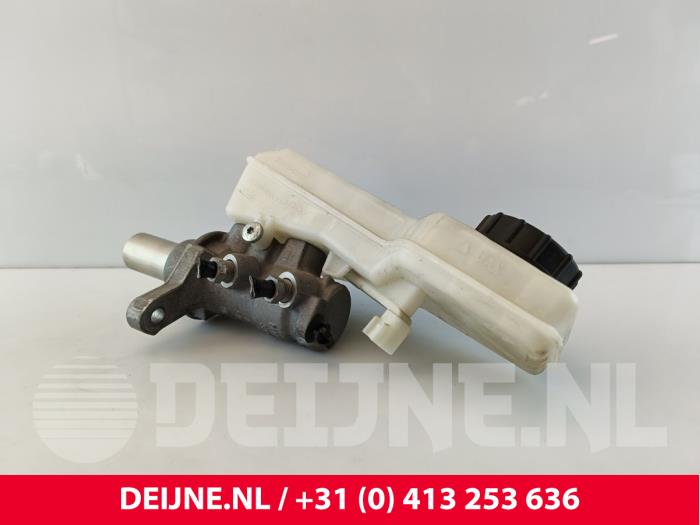 Volvo XC40 Hauptbremszylinder O260084