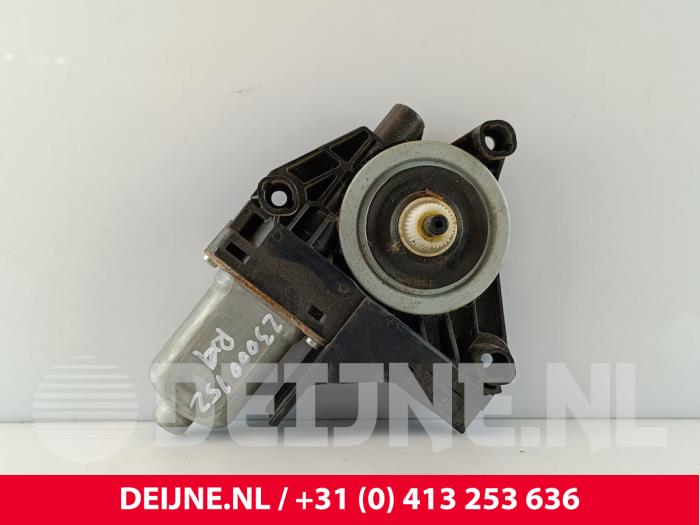 Volvo V70 Fenstermotor Tür O260155