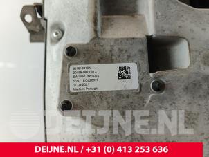 Porsche Taycan Climate control display O260229 photo 3