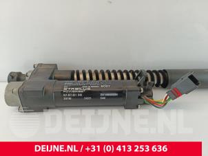 Porsche Taycan Gasdemper links-achter O260250 foto 3
