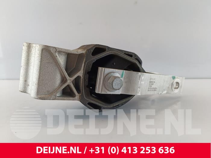 Lynk & Co 01 Motorlager O260251