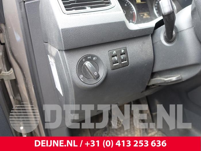 Volkswagen Caddy Licht Schakelaar O260281