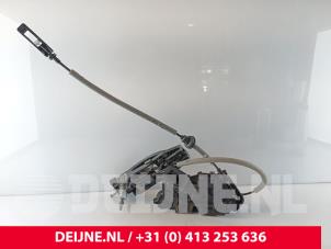 Volkswagen Caddy Deurslot Mechaniek 2Deurs links O260309 foto 2